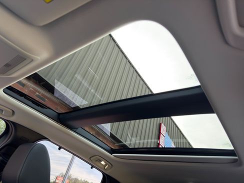 Used 2024 MAZDA CX-90 Plug-In Hybrid w/ Premium Pkg AWD/4WD image 11