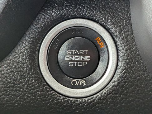 Used 2024 RAM 1500 Laramie image 27