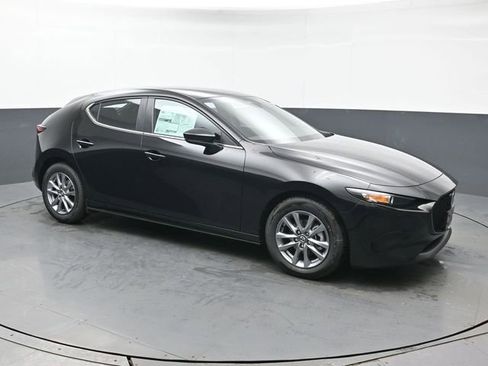 Used 2025 MAZDA MAZDA3 s FWD image 7
