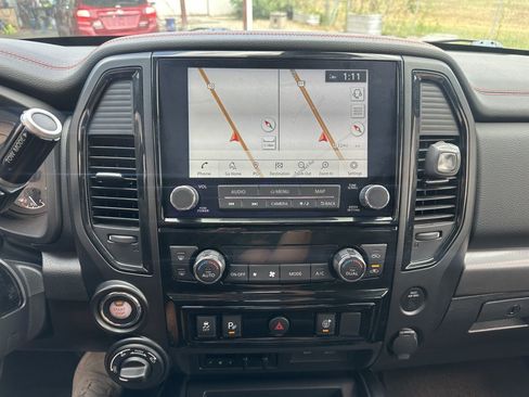 Used 2021 Nissan Titan PRO-4X w/ Pro-4x Utility Package AWD/4WD image 11