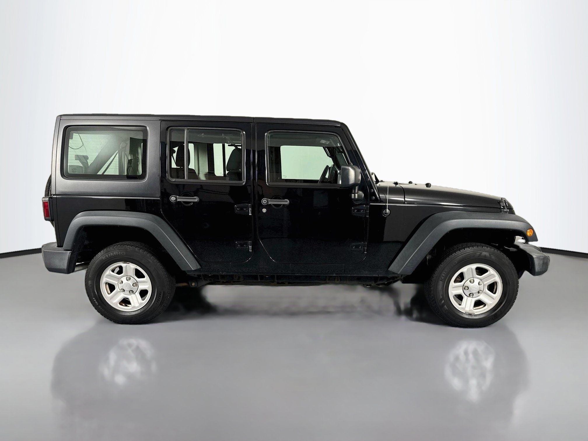 Used 2016 Jeep Wrangler Unlimited Sport AWD/4WD image 4