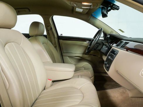 Used 2008 Buick Lucerne CXL w/ Driver Confidence Package FWD image 19