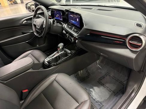 Used 2025 Chevrolet Trax RS w/ Driver Confidence Package FWD image 10