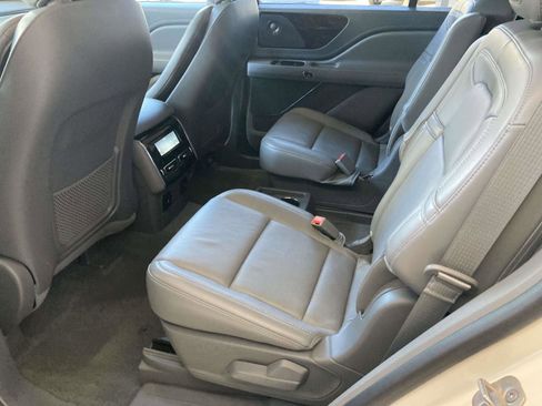 Used 2021 Lincoln Aviator Reserve w/ Elements Package Plus image 16