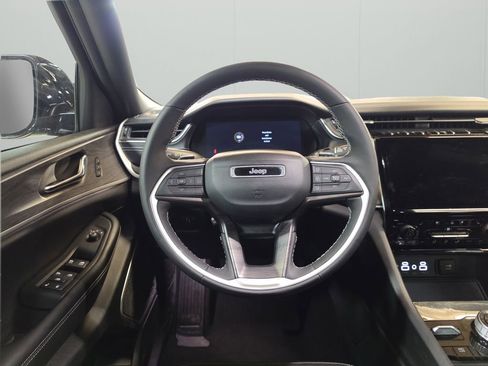 Used 2024 Jeep Grand Cherokee Limited 4xe AWD/4WD image 17
