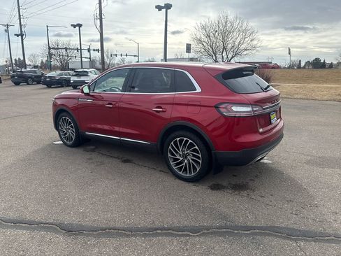 Used 2020 Lincoln Nautilus Reserve image 3