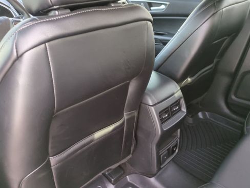 Used 2020 Ford Edge SEL w/ Convenience Package image 16