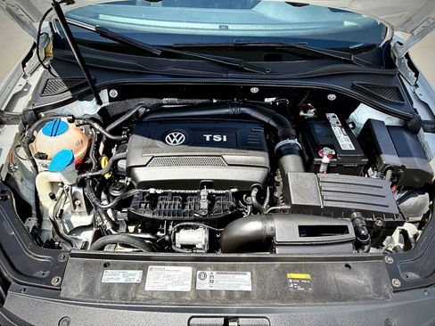 Used 2016 Volkswagen Passat 1.8T S FWD image 40
