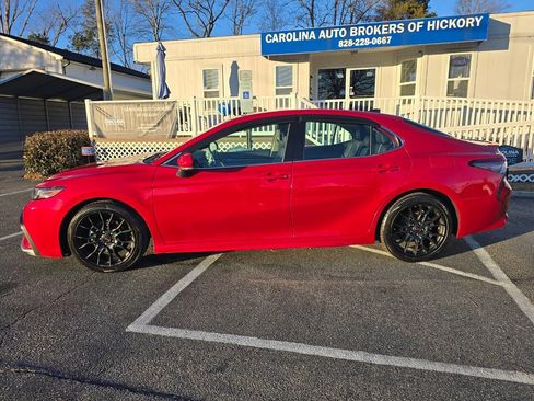 Used 2022 Toyota Camry XSE w/ Navigation Package image 3