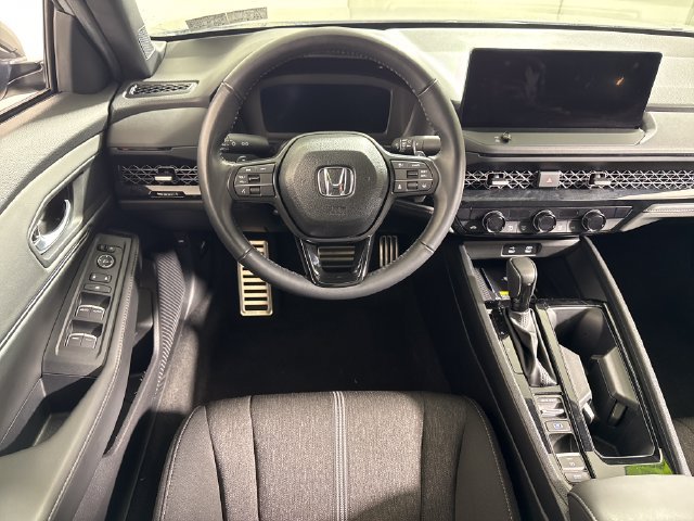 Used 2025 Honda Accord Sport image 26