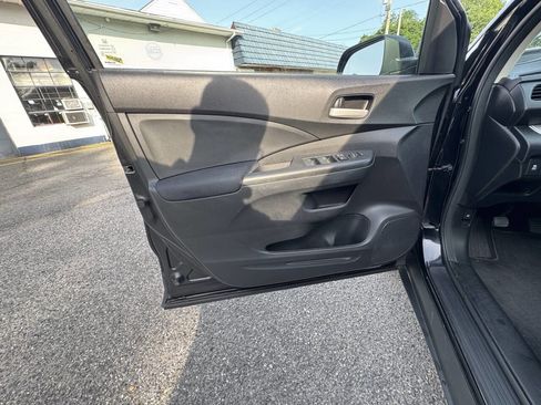 Used 2016 Honda CR-V SE image 26