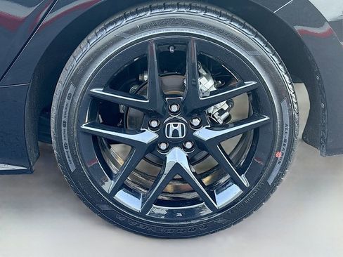 Used 2025 Honda Civic Sport image 28