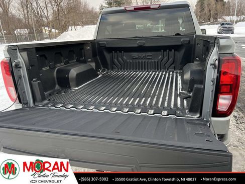 Certified 2025 GMC Sierra 1500 Elevation image 12