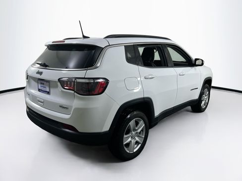 Used 2022 Jeep Compass Latitude AWD/4WD image 5