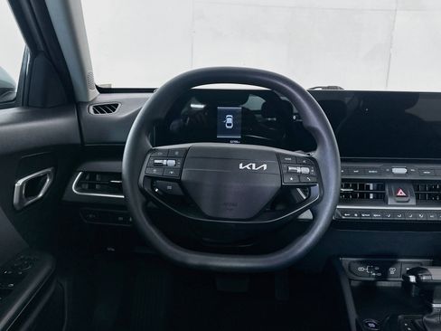 Used 2025 Kia K4 FWD image 18