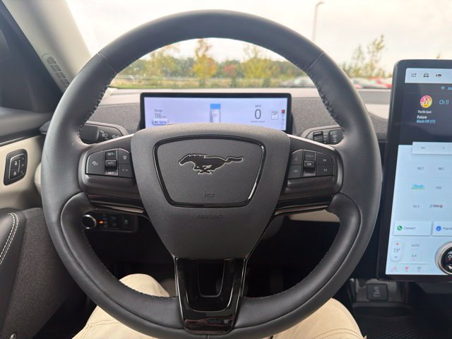 Used 2023 Ford Mustang Mach-E Premium AWD/4WD image 49