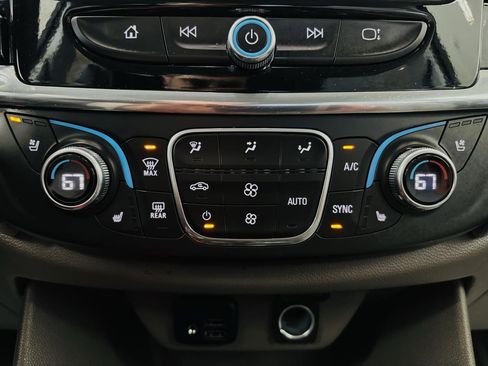 Used 2020 Chevrolet Traverse Premier FWD image 52