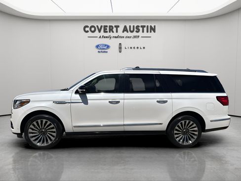 Used 2019 Lincoln Navigator L Reserve image 2