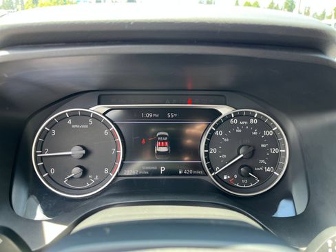 Used 2025 Nissan Rogue SV FWD image 37