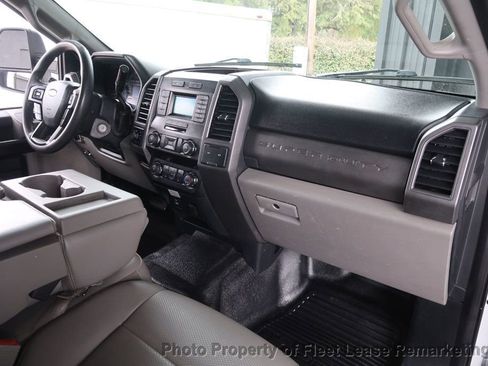 Used 2019 Ford F250 XL w/ Power Equipment Group image 21