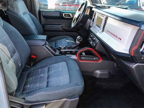 Used 2023 Ford Bronco Heritage Edition image 15