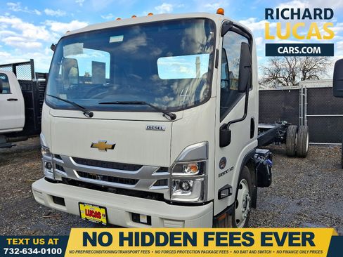 New 2024 Chevrolet Low Cab Forward 5500XD RWD image 1