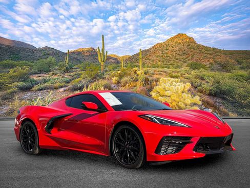 Used 2025 Chevrolet Corvette Stingray Coupe w/ 1LT RWD image 2