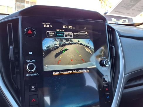 Certified 2025 Subaru Crosstrek 2.0i Premium image 3