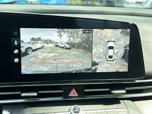 Used 2024 Hyundai Elantra Limited FWD image 20