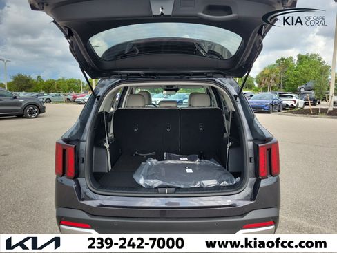 New 2026 Kia Sorento S FWD image 11