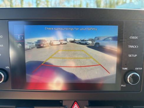 Certified 2024 Kia Sportage LX image 19