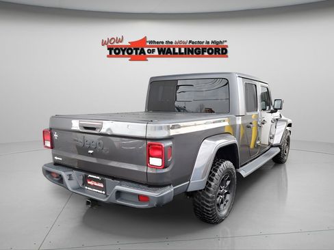 Used 2021 Jeep Gladiator Willys image 12