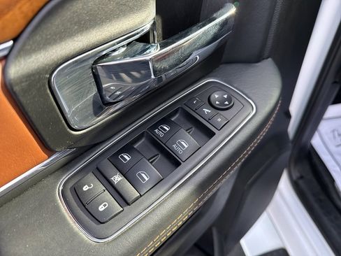 Used 2018 RAM 3500 Laramie Longhorn w/ Max Tow Package image 20