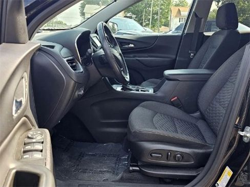 Used 2021 Chevrolet Equinox LT image 11