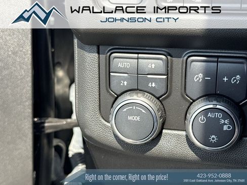 Used 2023 Chevrolet Tahoe LT w/ LT Signature Package AWD/4WD image 29