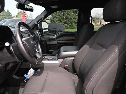 Used 2018 Ford F150 XLT w/ Equipment Group 302A Luxury AWD/4WD image 17