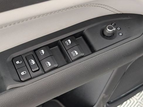 Used 2025 Jeep Compass Limited AWD/4WD image 10