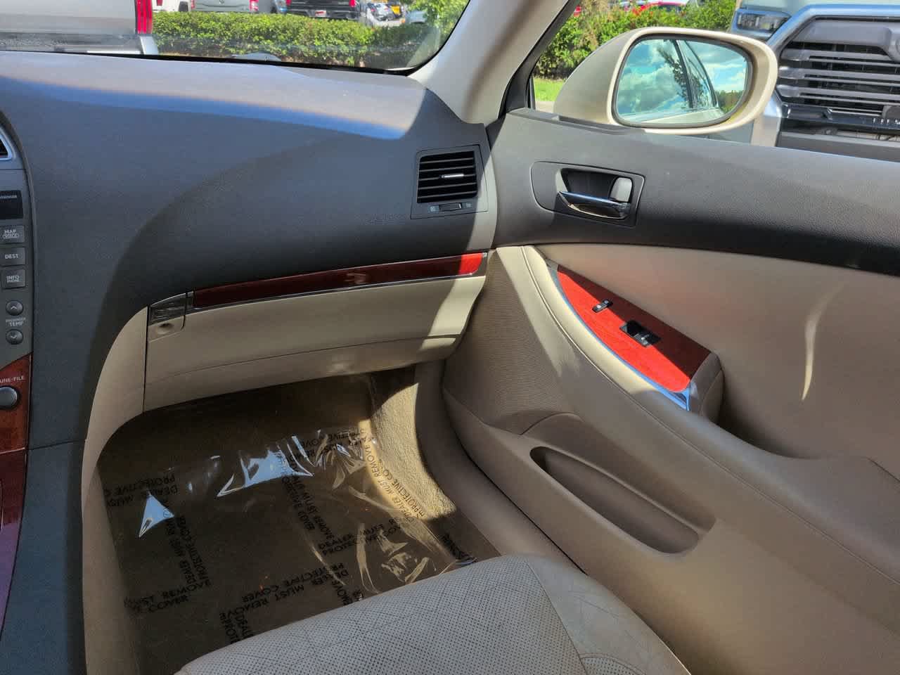 Used 2010 Lexus ES 350 w/ Preferred Accessory Package FWD image 16