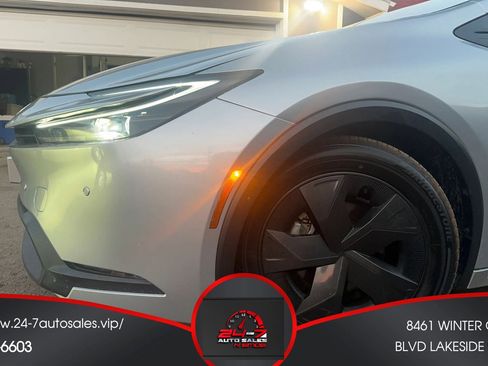 Used 2023 Toyota Prius LE image 40