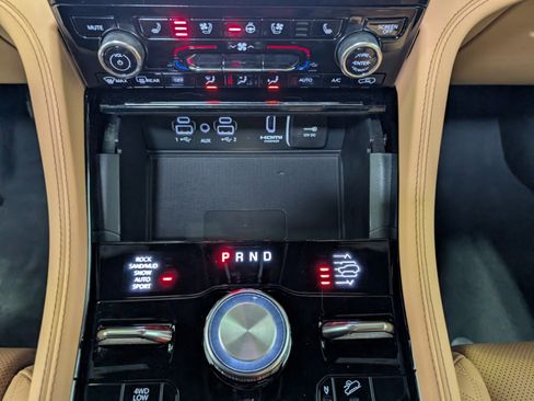 Used 2022 Jeep Grand Cherokee Summit image 24