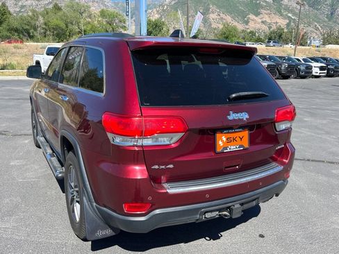 Used 2017 Jeep Grand Cherokee Limited AWD/4WD image 11