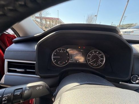 Used 2022 Mitsubishi Outlander SEL image 12