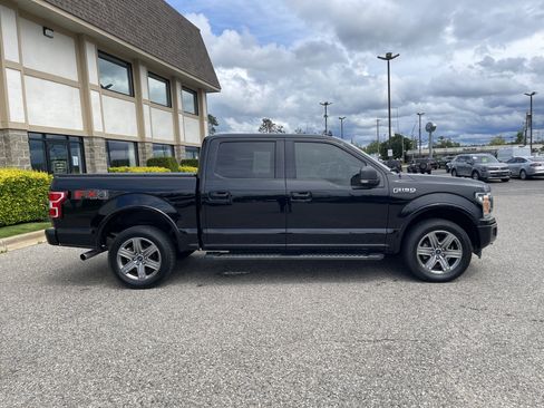 Used 2018 Ford F150 XLT w/ Equipment Group 302A Luxury AWD/4WD image 2