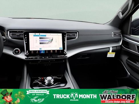 New 2025 Jeep Wagoneer Series II w/ Premium Group I image 12