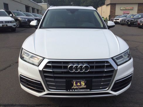Used 2018 Audi Q5 2.0T Premium Plus w/ Premium Plus Package AWD/4WD image 3