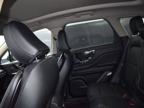 New 2025 Lincoln Corsair Reserve image 23