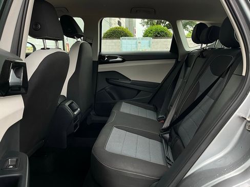 Used 2025 Volkswagen Taos S image 11