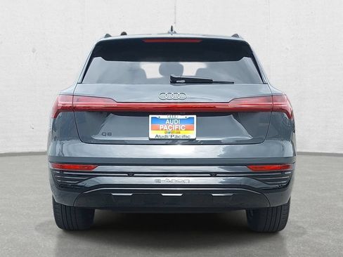 Used 2024 Audi Q8 e-tron Premium AWD/4WD image 6