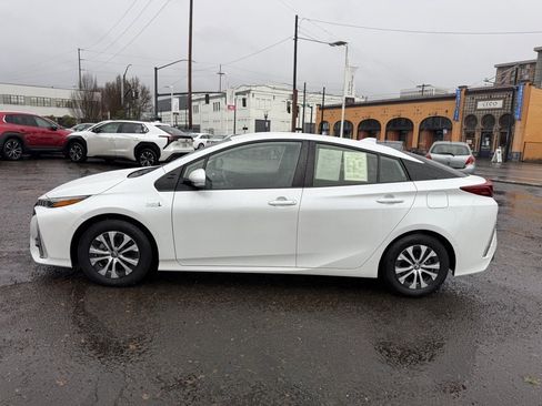 Certified 2021 Toyota Prius Prime Limited image 5