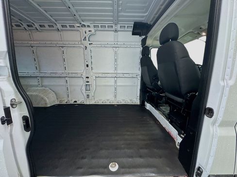 Used 2023 RAM ProMaster 2500 image 16